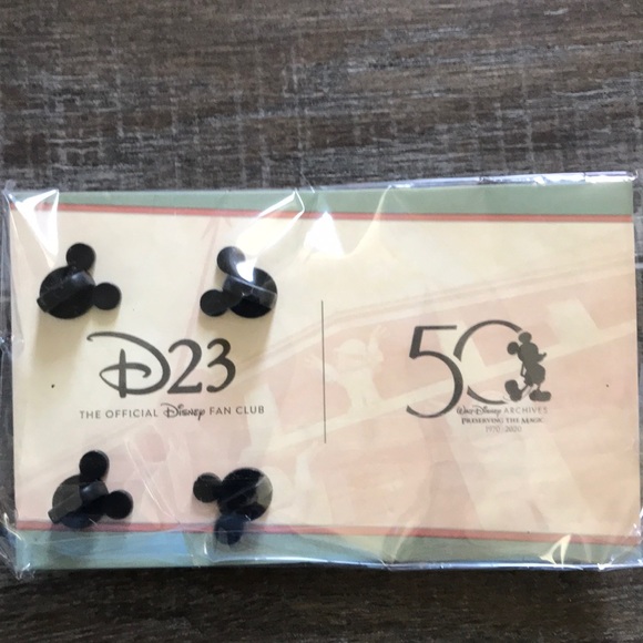 Disney D23 Bundle - Picture 6 of 7